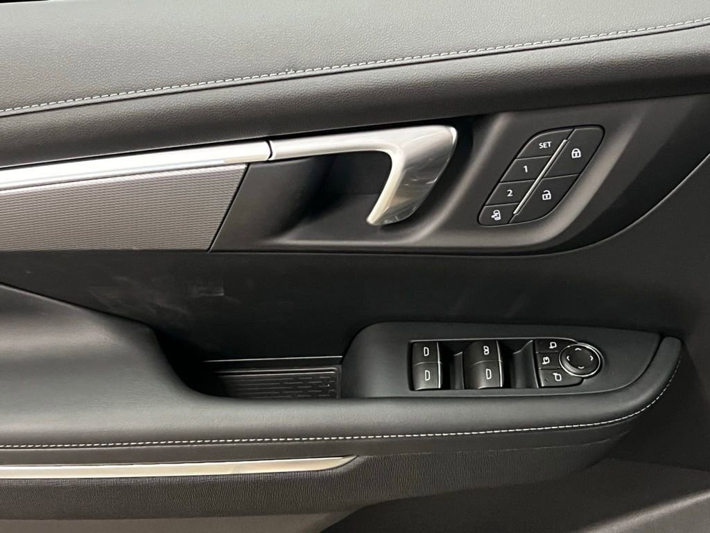 2026 Buick Enclave Sport Touring - Photo 13