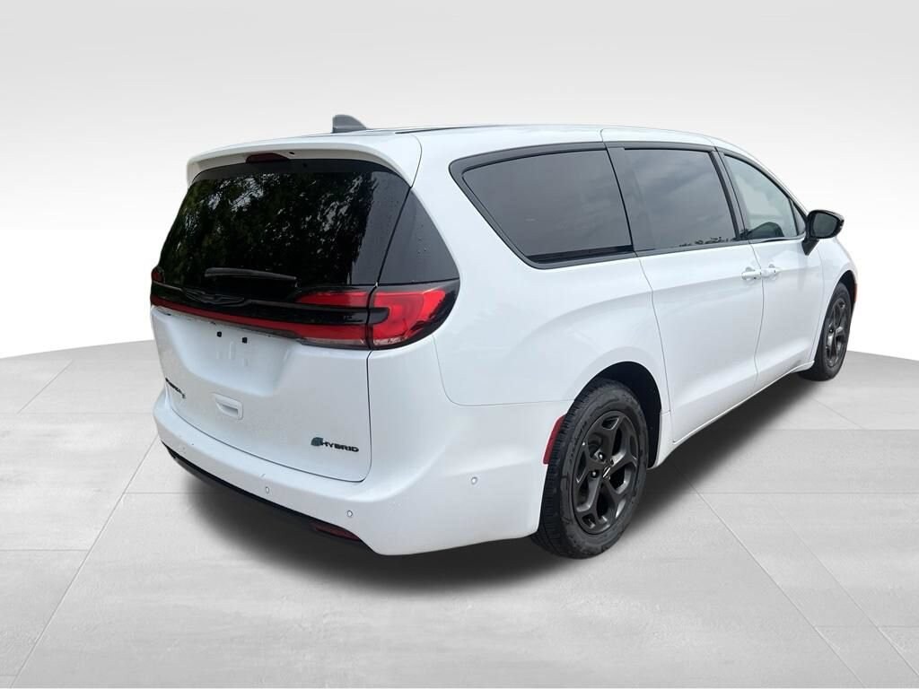 Used 2024 Chrysler Pacifica Hybrid S Appearance Pkg