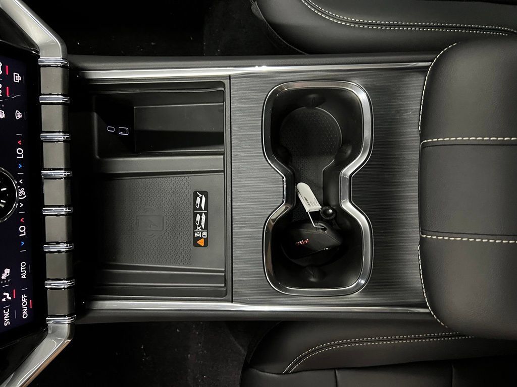 2026 GMC Acadia Elevation - Photo 23