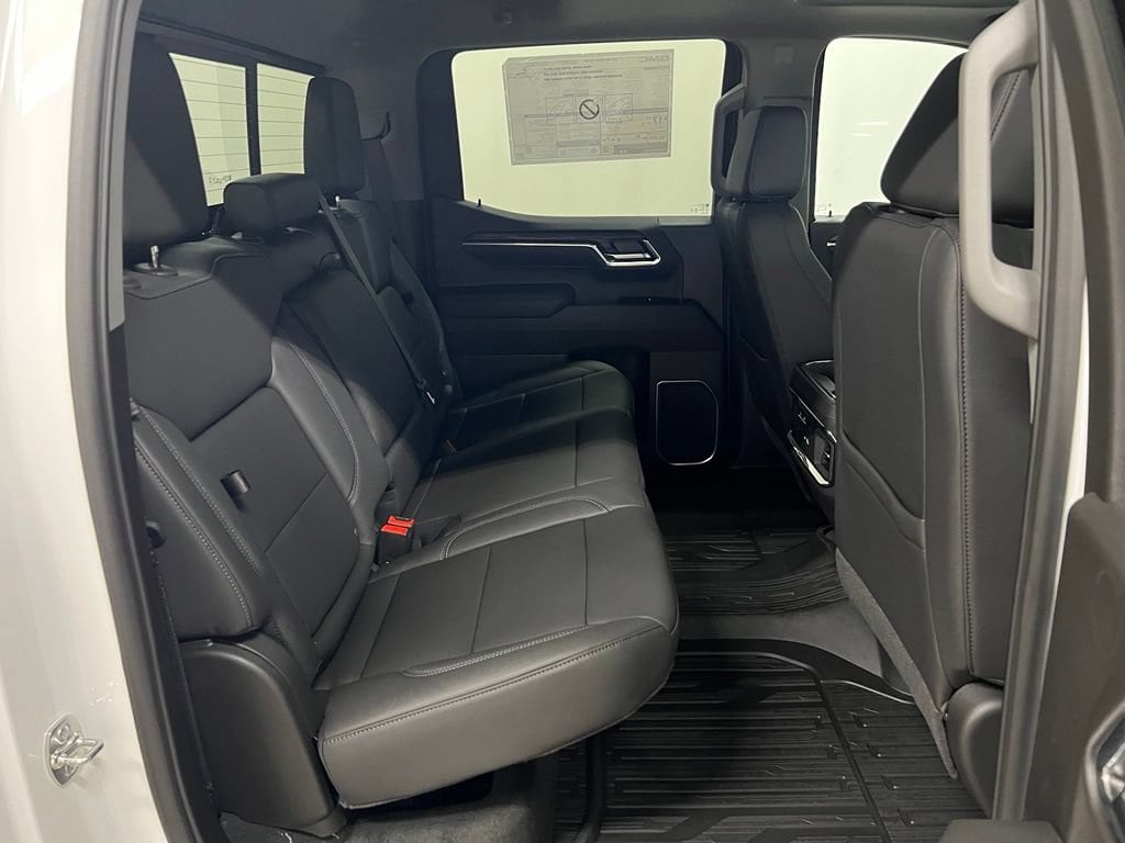 2026 GMC Sierra 1500 SLT - Photo 38