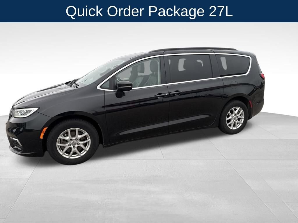 Used 2022 Chrysler Pacifica Touring L Van Passenger Van