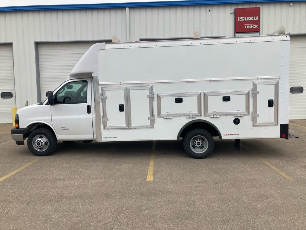 2026 GMC Savana 4500 159" WB's photo