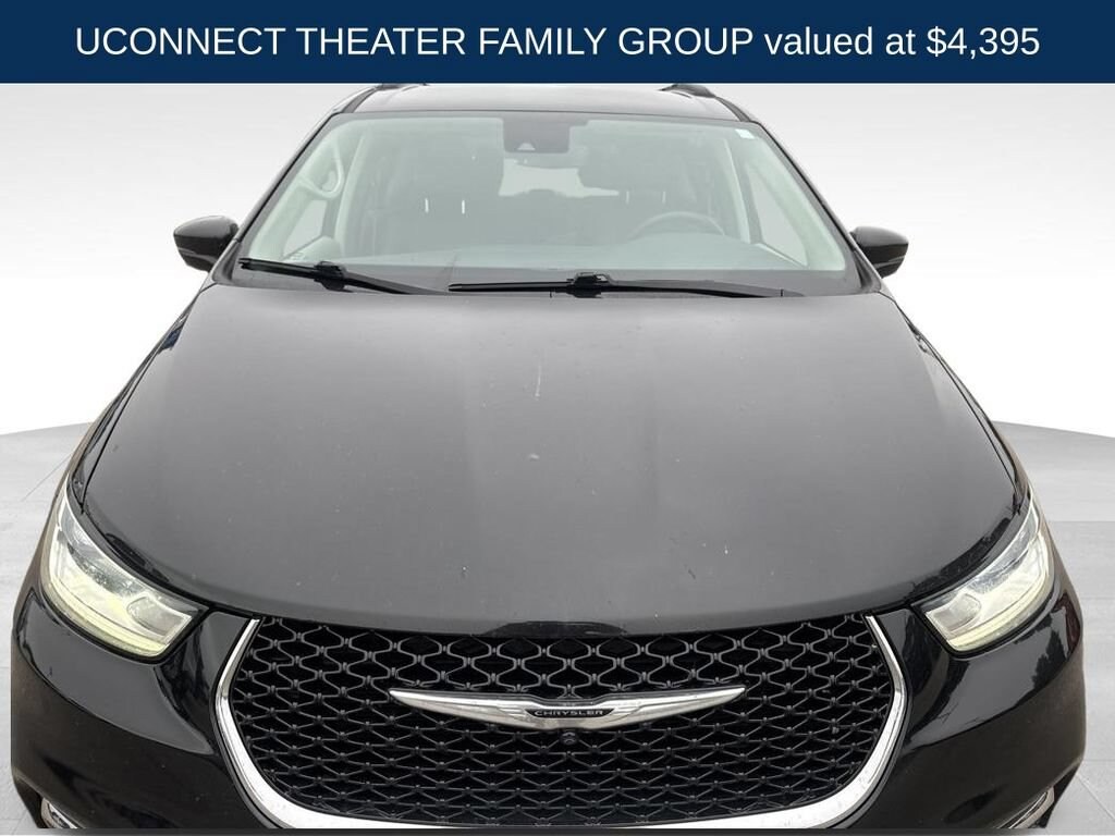 Used 2022 Chrysler Pacifica Touring L Van Passenger Van