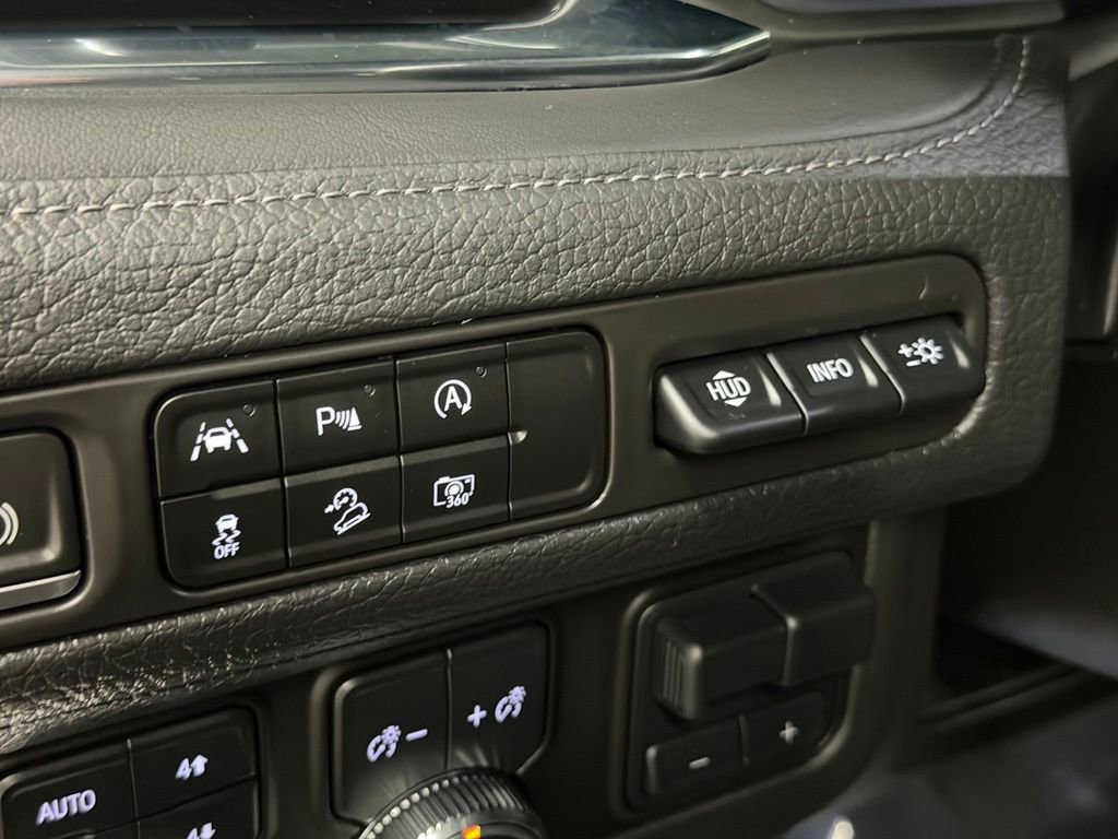 2023 GMC Yukon XL Denali - Photo 33