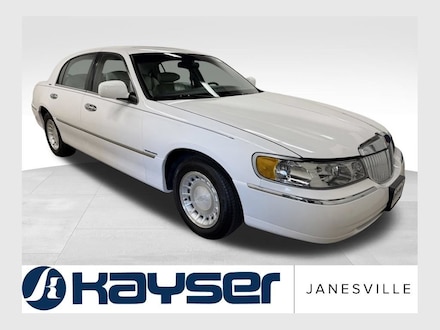 2000 Lincoln Town Car Executive