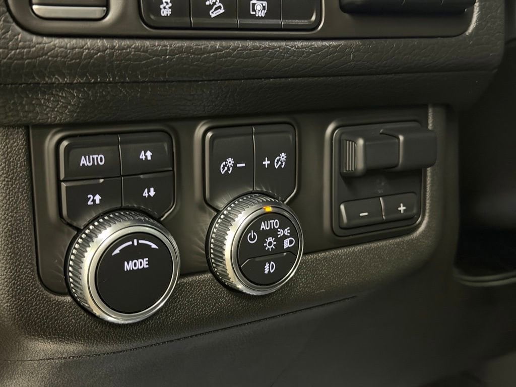 2023 GMC Yukon XL Denali - Photo 34