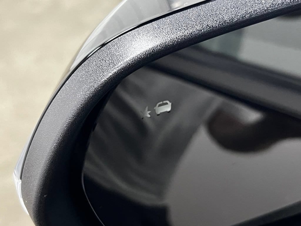 2026 GMC Acadia Elevation - Photo 11