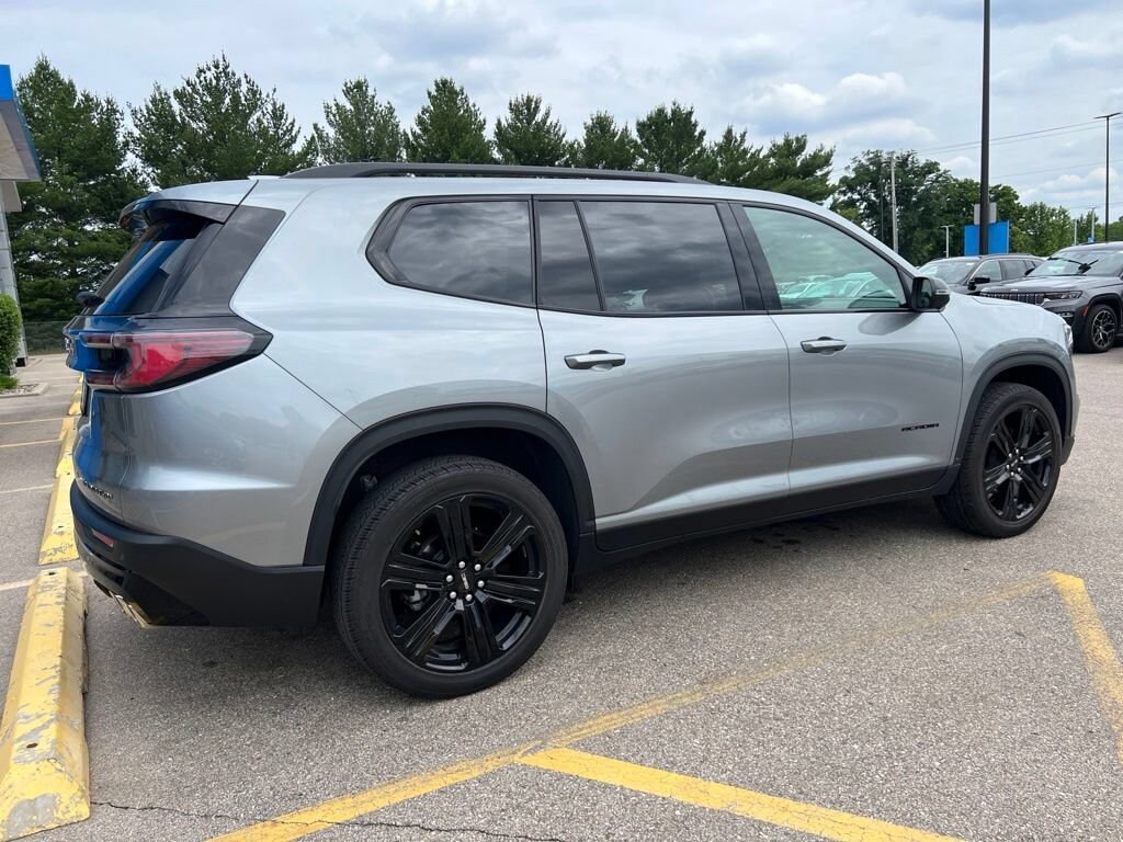 Used 2024 GMC Acadia Elevation SUV