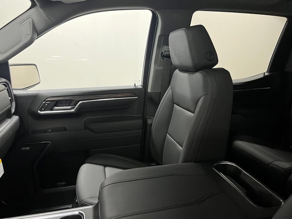 2026 GMC Sierra 1500 SLT - Photo 27