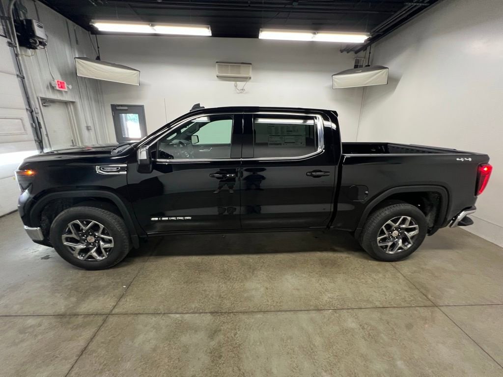 2026 GMC Sierra 1500 SLE - Photo 13
