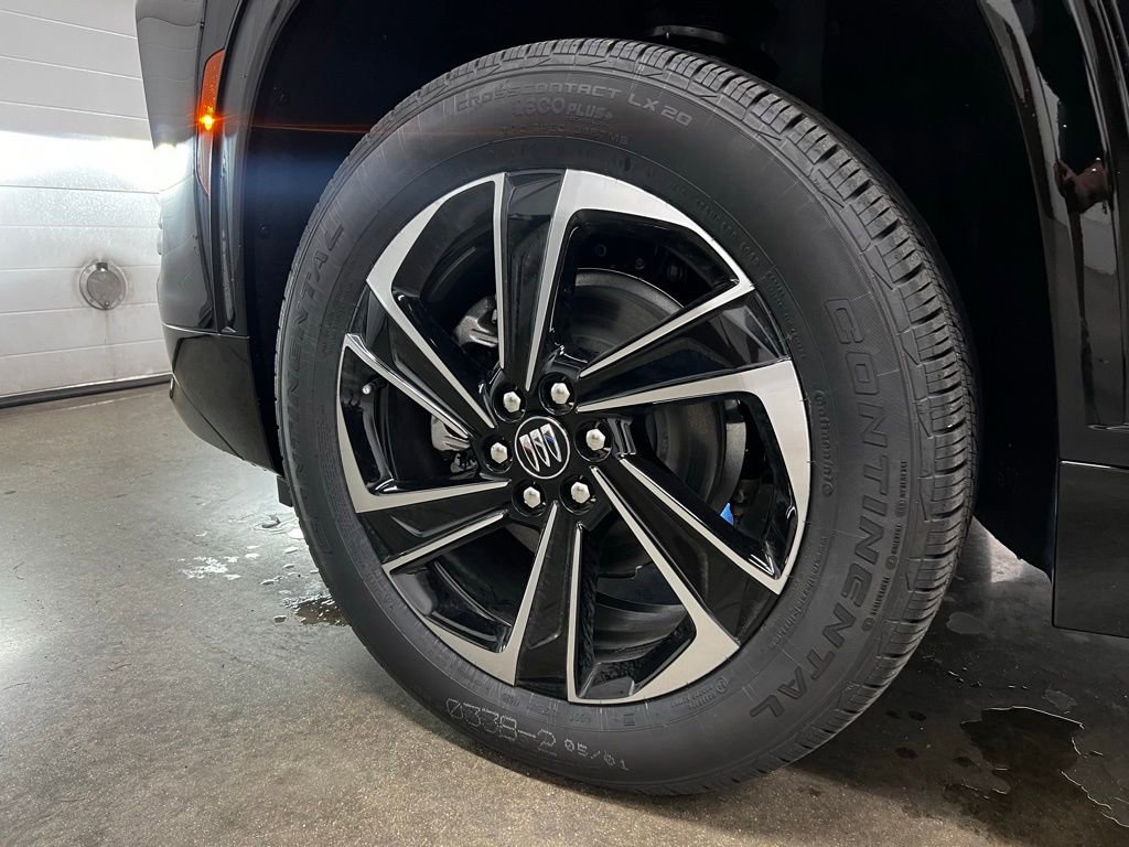 2026 Buick Enclave Sport Touring - Photo 10