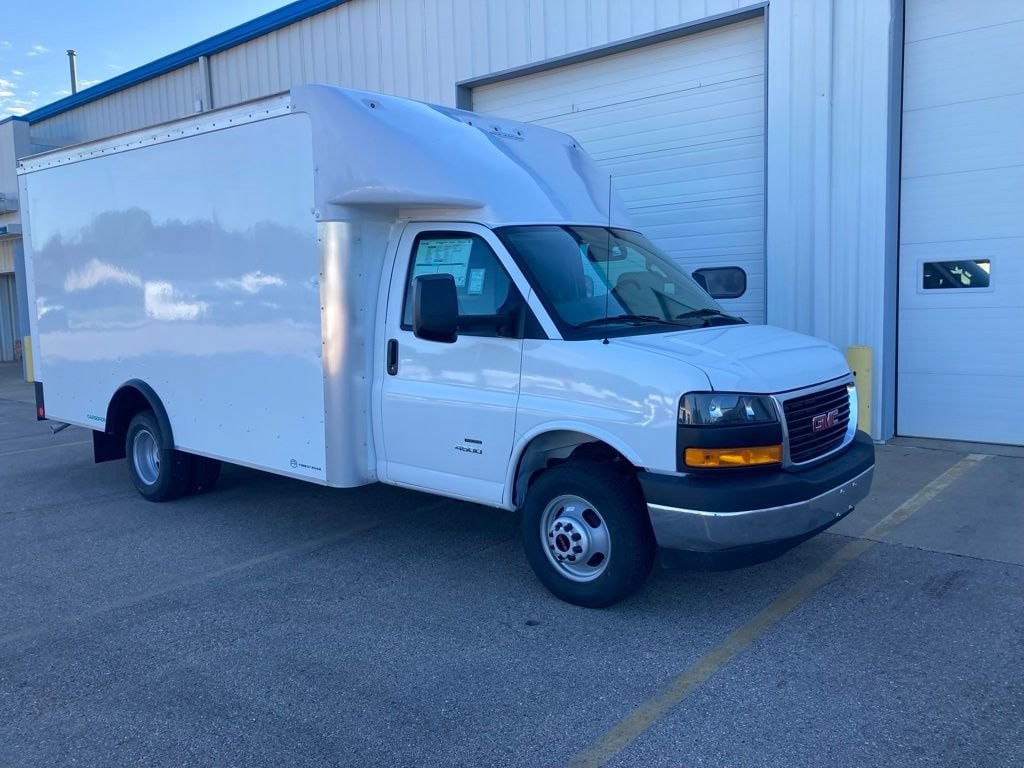 New 2026 GMC Savana Cutaway 4500 2WT Cutaway Van