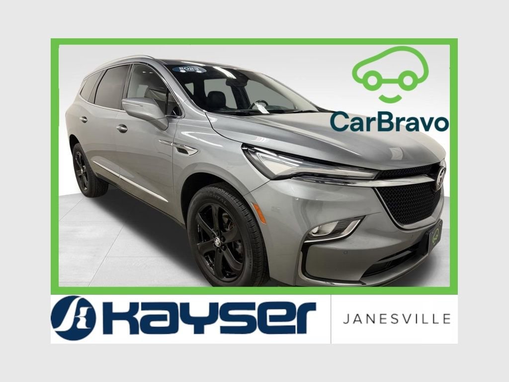 2023 Buick Enclave Essence AWD's photo