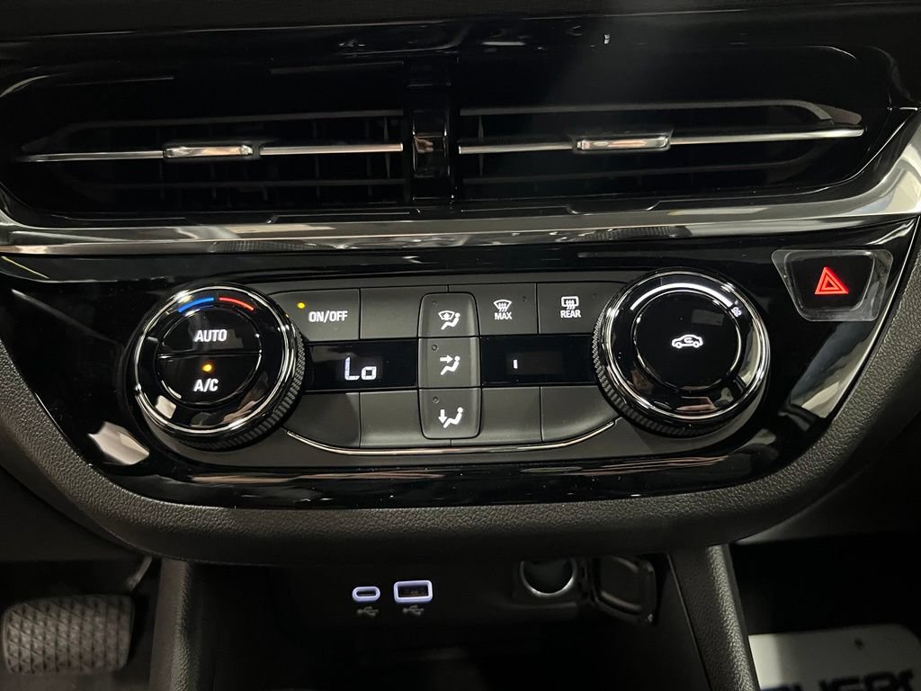 2026 Buick Envista Sport Touring - Photo 18