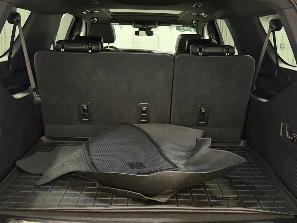 2023 GMC Yukon XL Denali - Photo 16