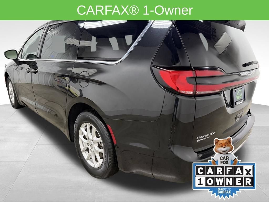 Used 2023 Chrysler Pacifica Touring L Van Passenger Van