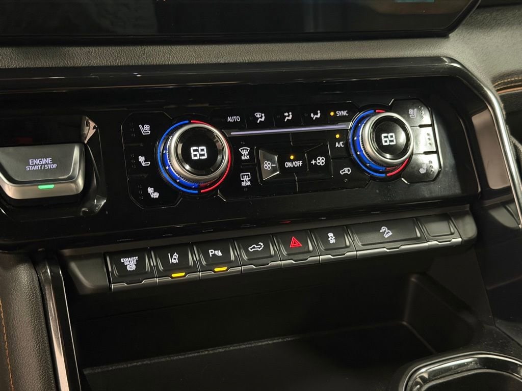 2025 GMC Sierra 2500HD AT4 - Photo 43