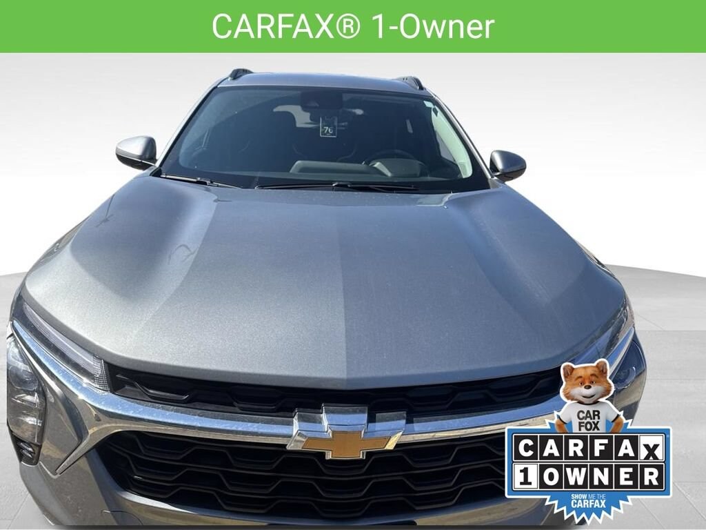 Used 2025 Chevrolet Trax LT SUV