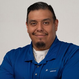 Staff member Alonso Chairez from ID_296b13