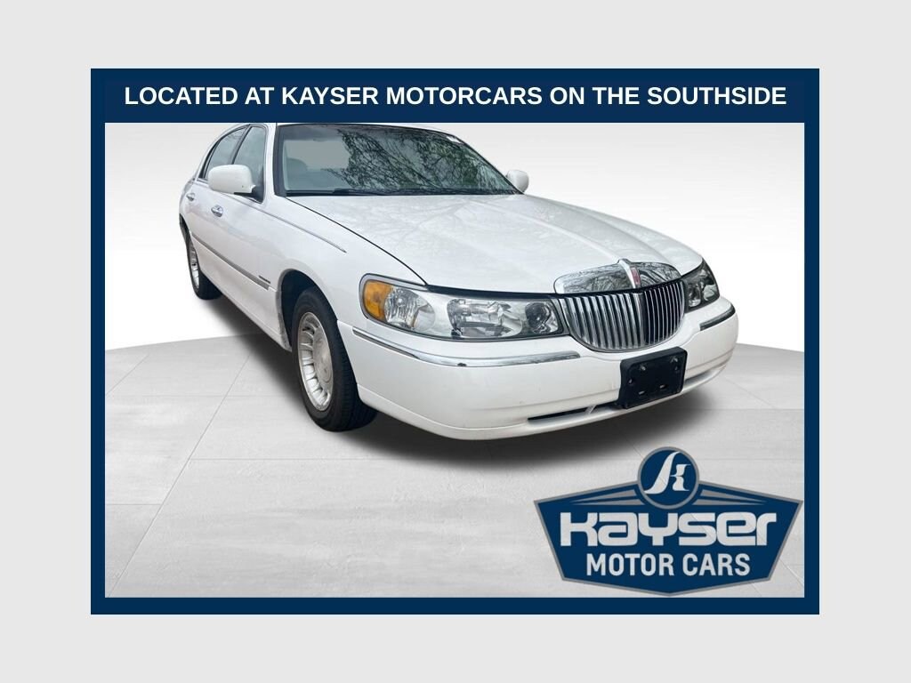 2000 Lincoln Town Car