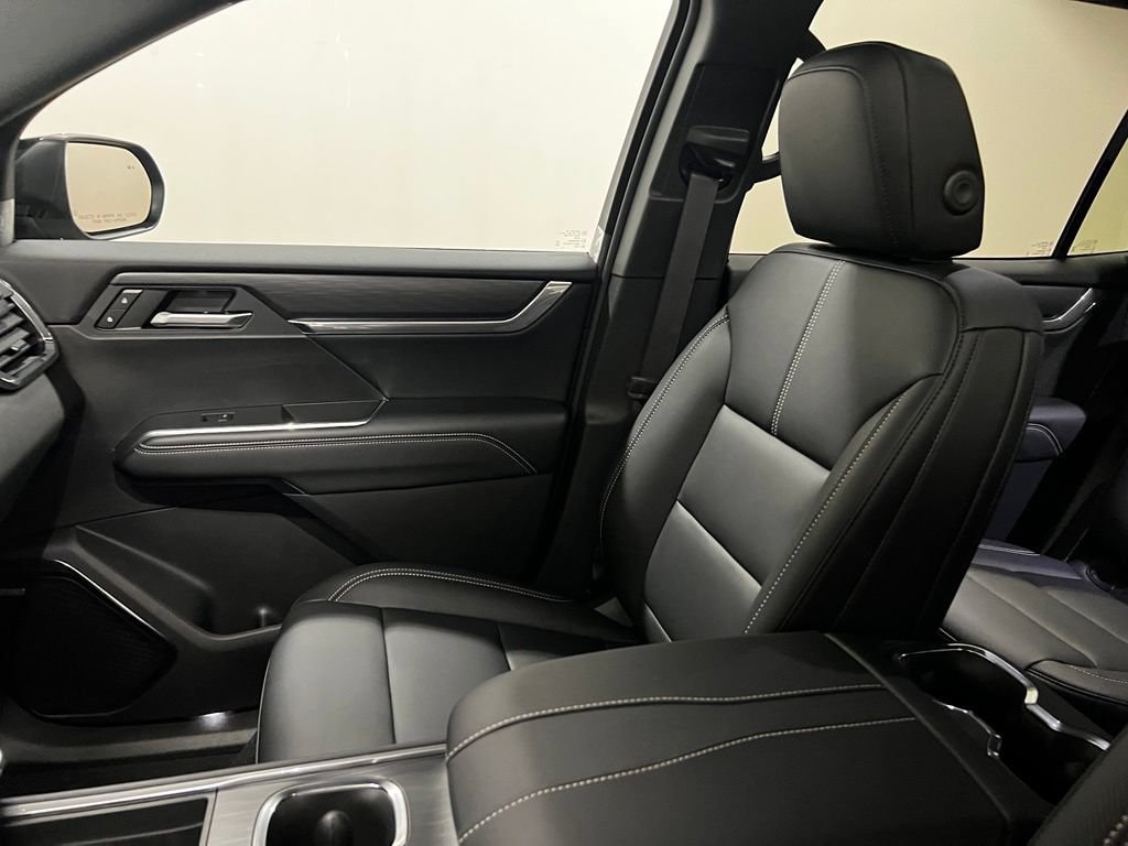 2026 GMC Acadia Elevation - Photo 28