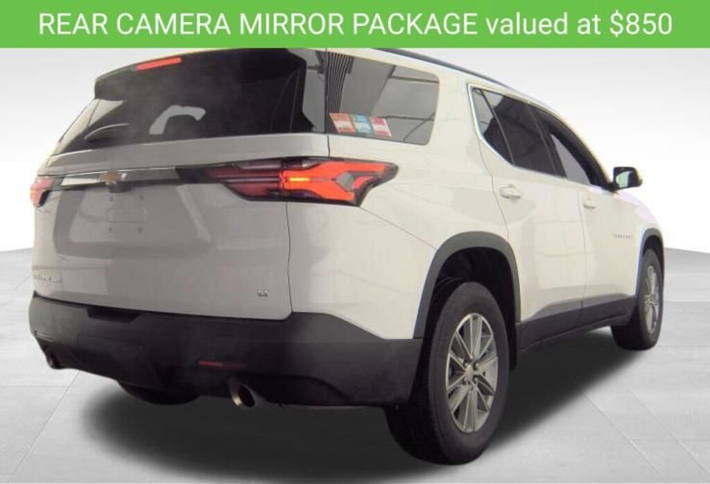 Used 2023 Chevrolet Traverse LT Cloth SUV