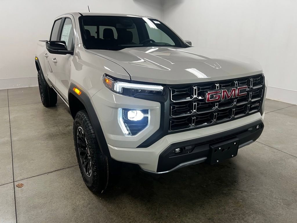2026 GMC Canyon 4WD AT4 Crew Cab Short Box's photo