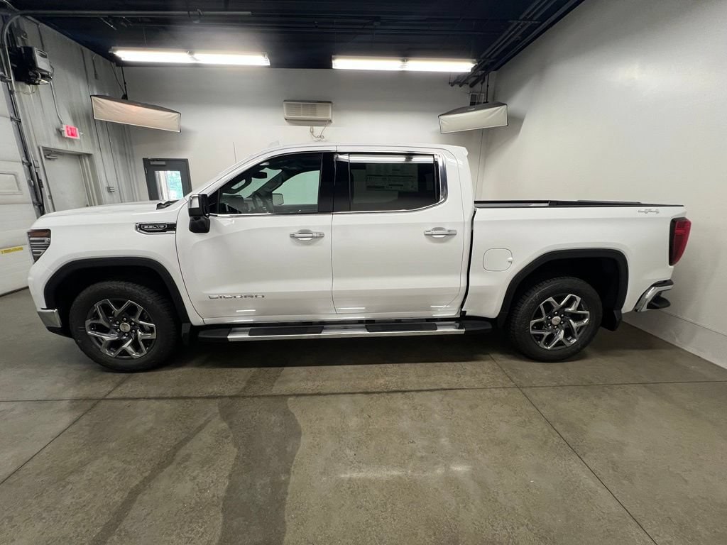 2026 GMC Sierra 1500 SLT - Photo 9
