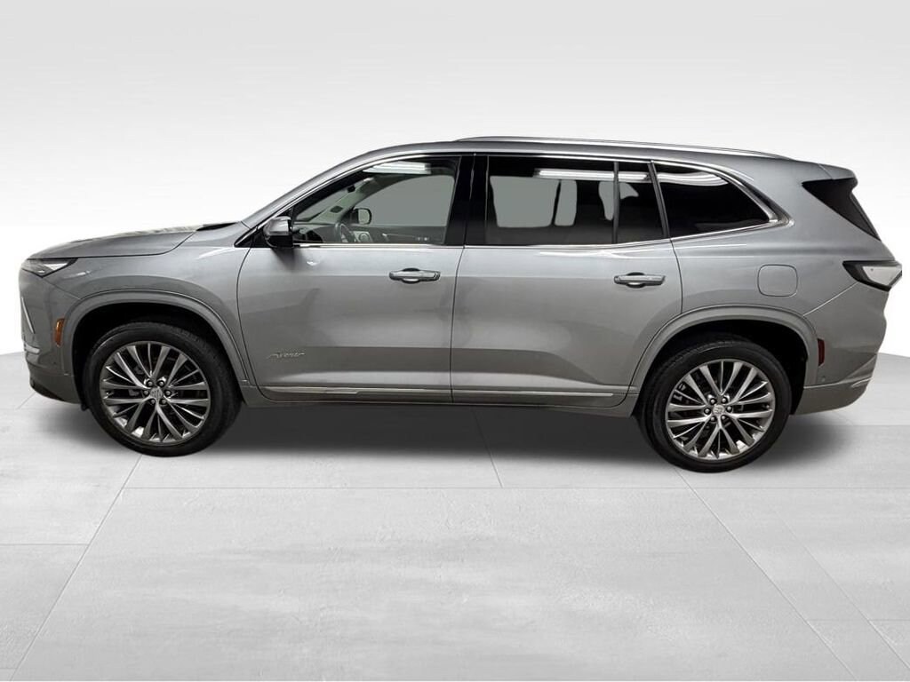 Used 2025 Buick Enclave Avenir SUV