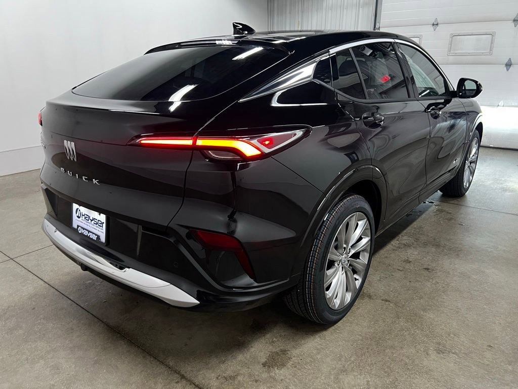 New 2026 Buick Envista Avenir SUV