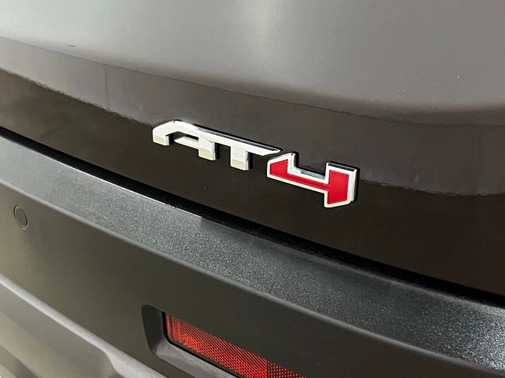 2023 GMC Acadia AT4 - Photo 9