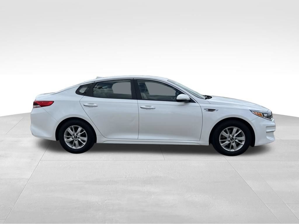 Used 2016 Kia Optima LX Sedan