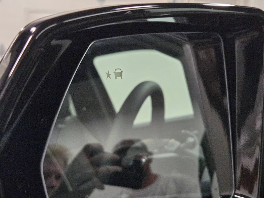2026 GMC Yukon XL AT4 Ultimate - Photo 13