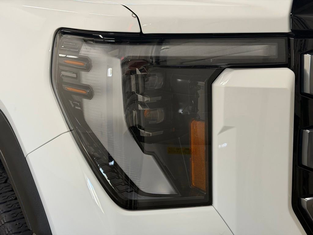 2025 GMC Sierra 2500HD AT4 - Photo 18