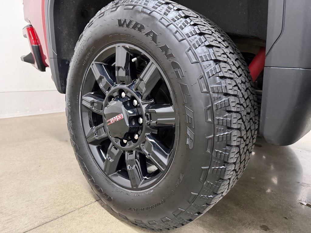 2025 GMC Sierra 2500HD AT4 - Photo 11