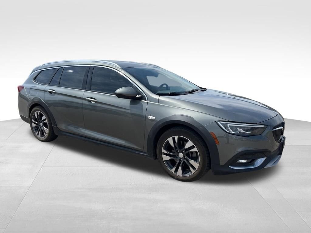 Used 2019 Buick Regal Tourx Essence Crossover
