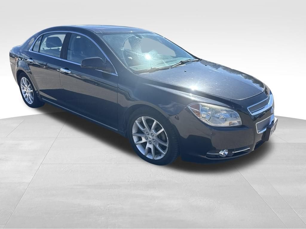 Used 2011 Chevrolet Malibu LTZ with VIN 1G1ZE5E70BF331326 for sale in Janesville, WI