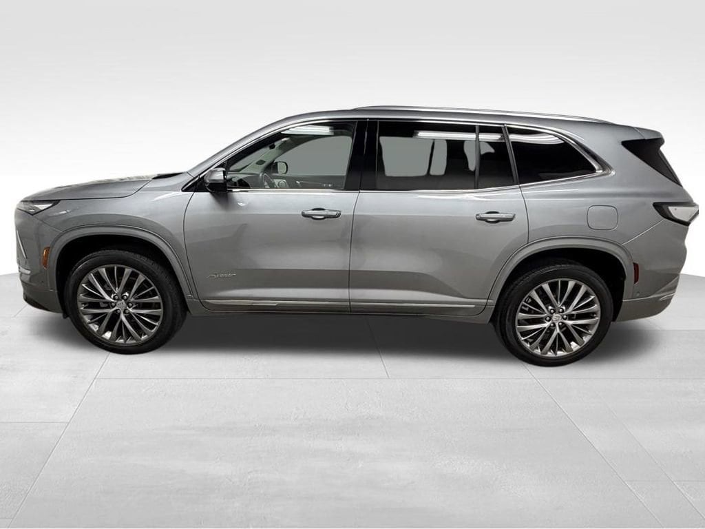 Used 2025 Buick Enclave Avenir SUV