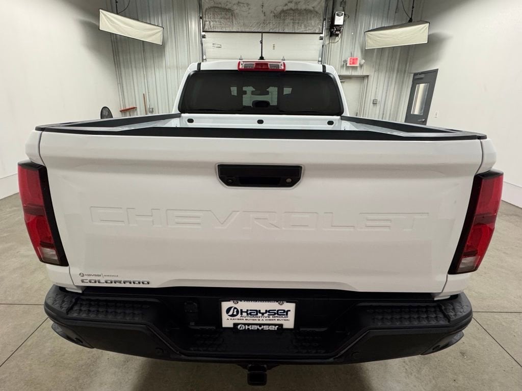 2026 Chevrolet Colorado Z71 - Photo 10