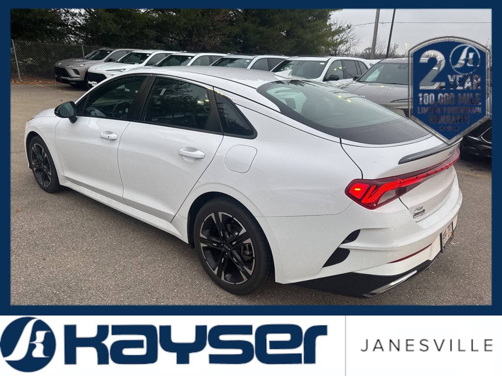 2022 Kia K5 GT-Line photo 4