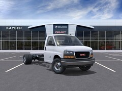 2025 GMC Savana Cutaway 4500 2WT