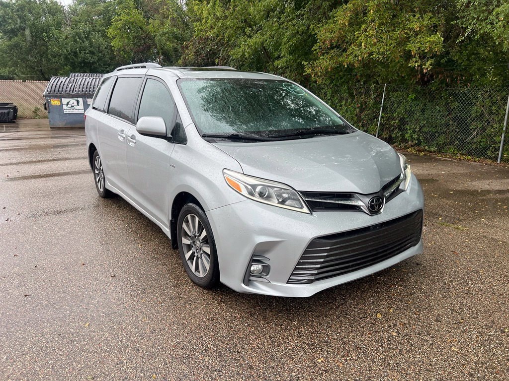 Used 2020 Toyota Sienna XLE