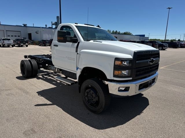 2024 Chevrolet Silverado 4500 Medium Duty Chassis Cab 1LT's photo