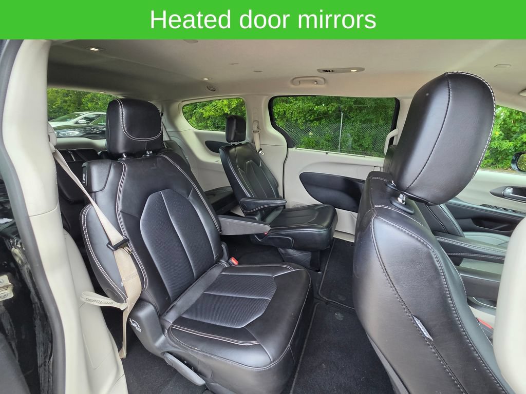 2024 Chrysler Pacifica Touring L - Photo 30
