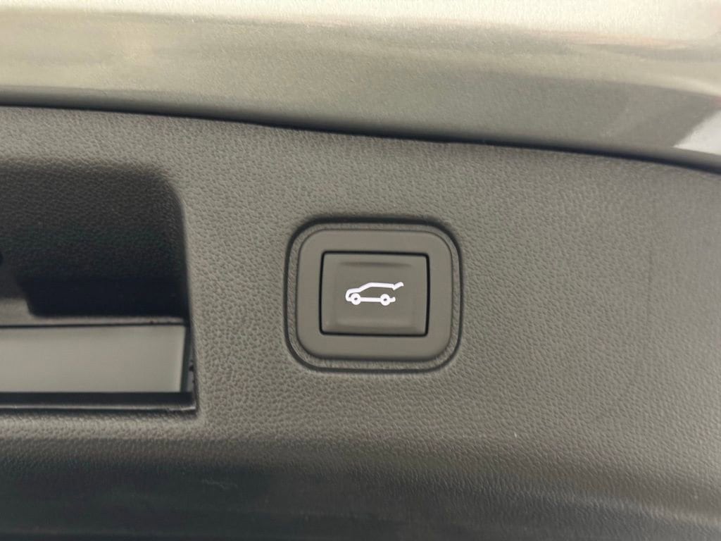 2025 Chevrolet Blazer EV LT - Photo 16