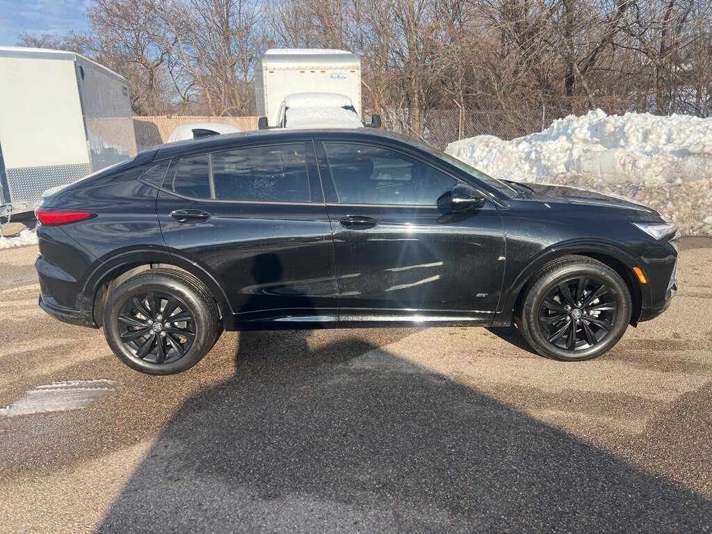 Used 2025 Buick Envista Sport Touring SUV