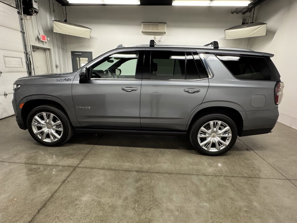 2021 Chevrolet Tahoe High Country photo 2