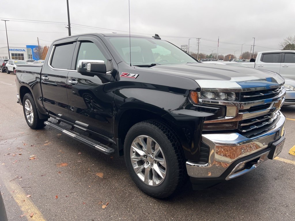 2021 Chevrolet Silverado 1500 LTZ photo 3