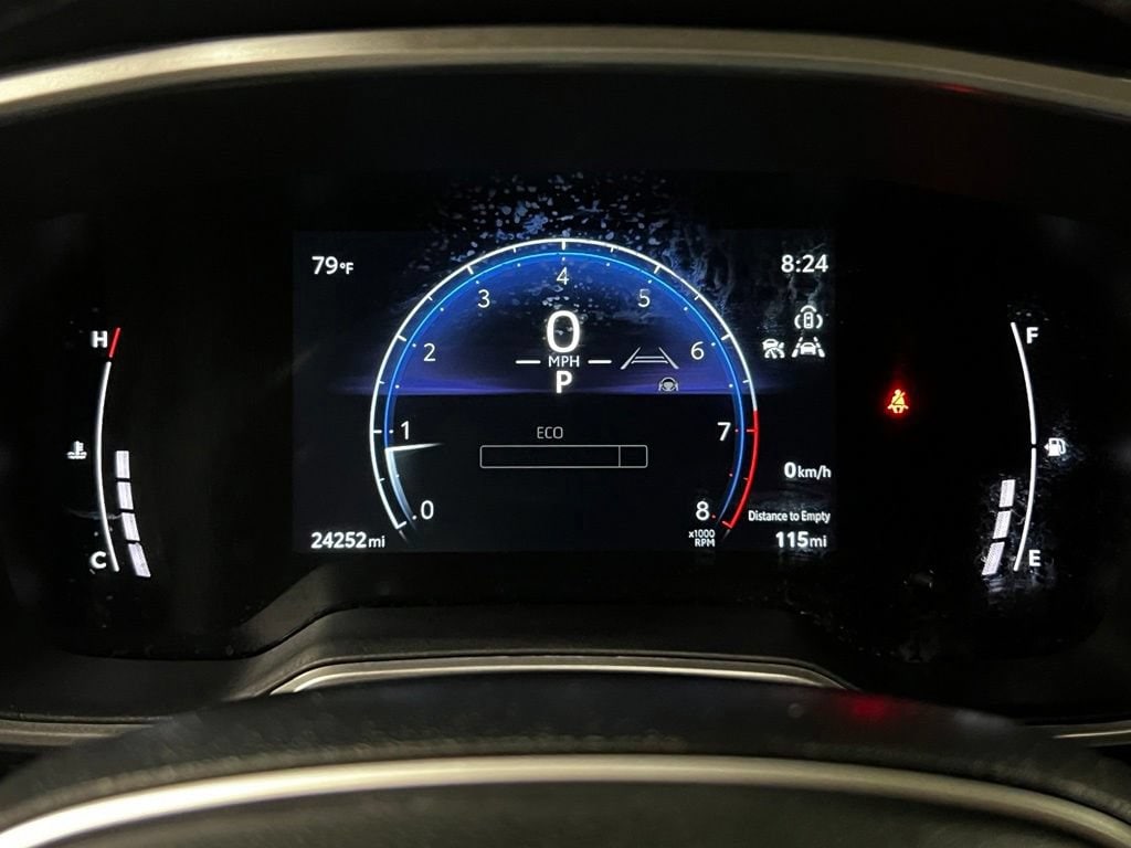 2023 Toyota Corolla Cross XLE - Photo 17