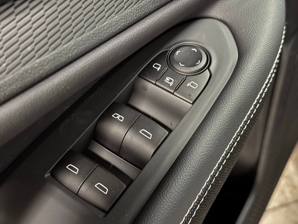 2025 Chevrolet Blazer EV LT - Photo 24